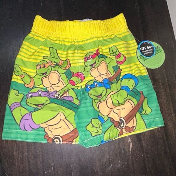 Set of 2 NWT swimming trunks size 12 months - Picture 3 of 8